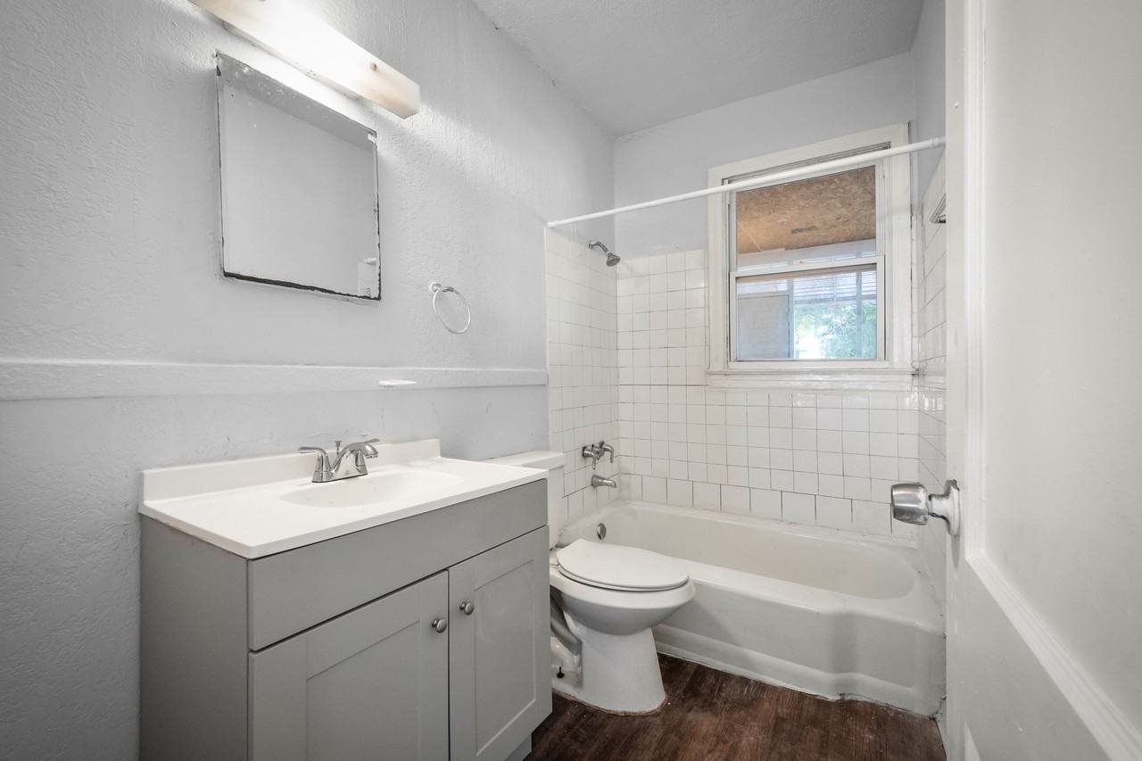 1602 Wambolt St #NA - Photo 7 of 14