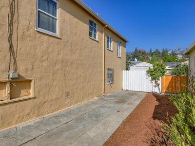 4438 Steele St #NA - Photo 2 of 6