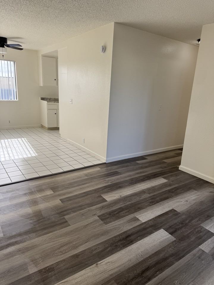 39th St. - Photo 5 of 11