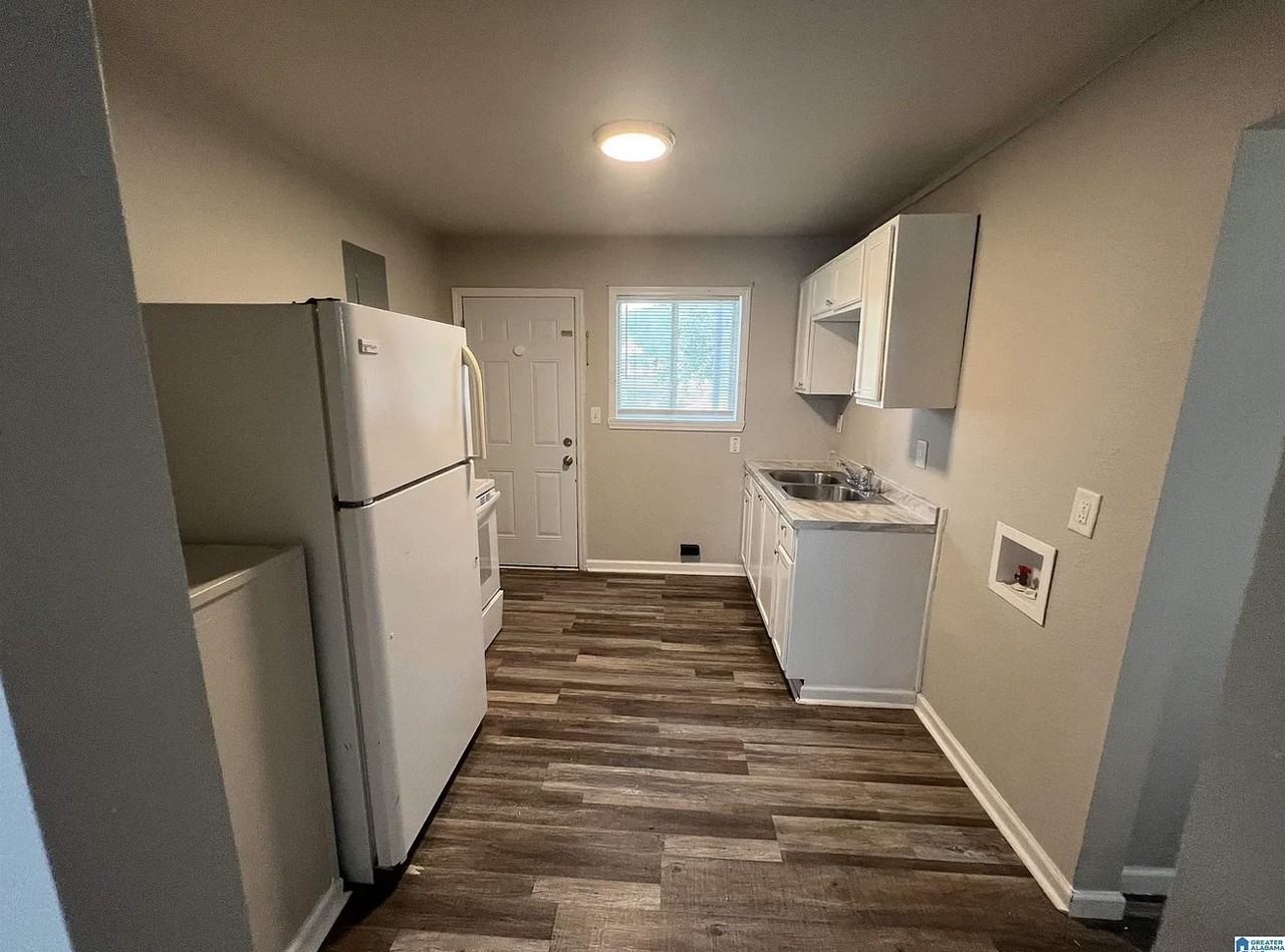 2305 21st Avenue N Birmingham, AL 35234 - Photo 7 of 8