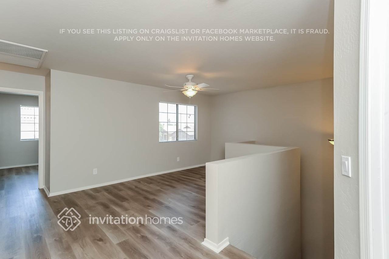 136 S 111th St - Photo 7 of 15