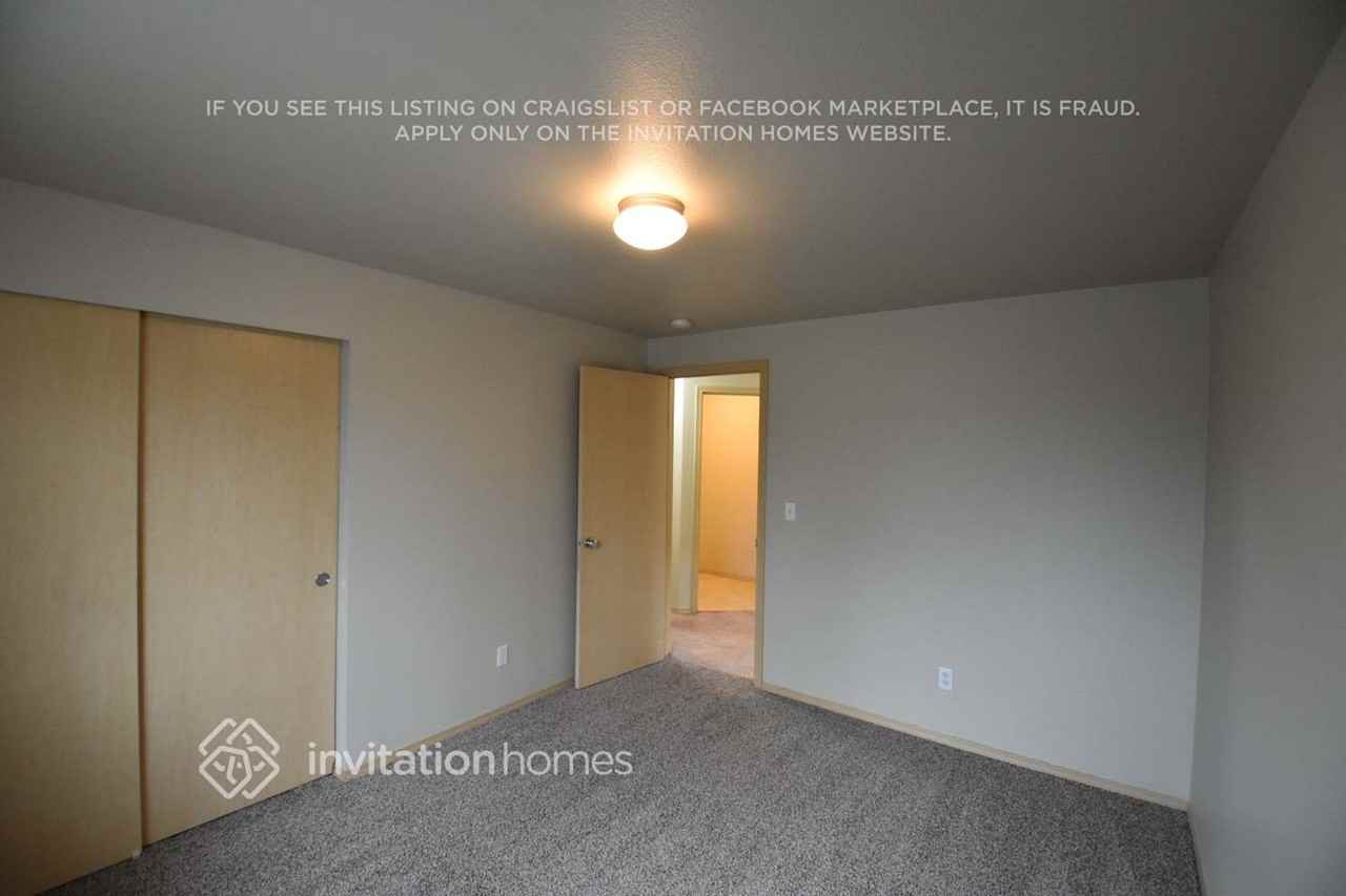 17612 72nd Ave E - Photo 6 of 12