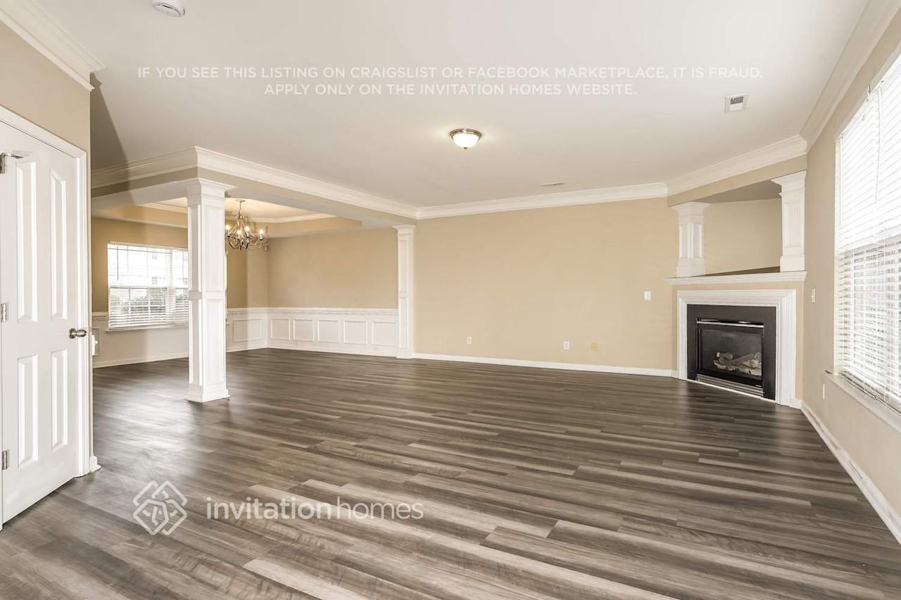 849 Hedgepath Ter - Photo 4 of 18