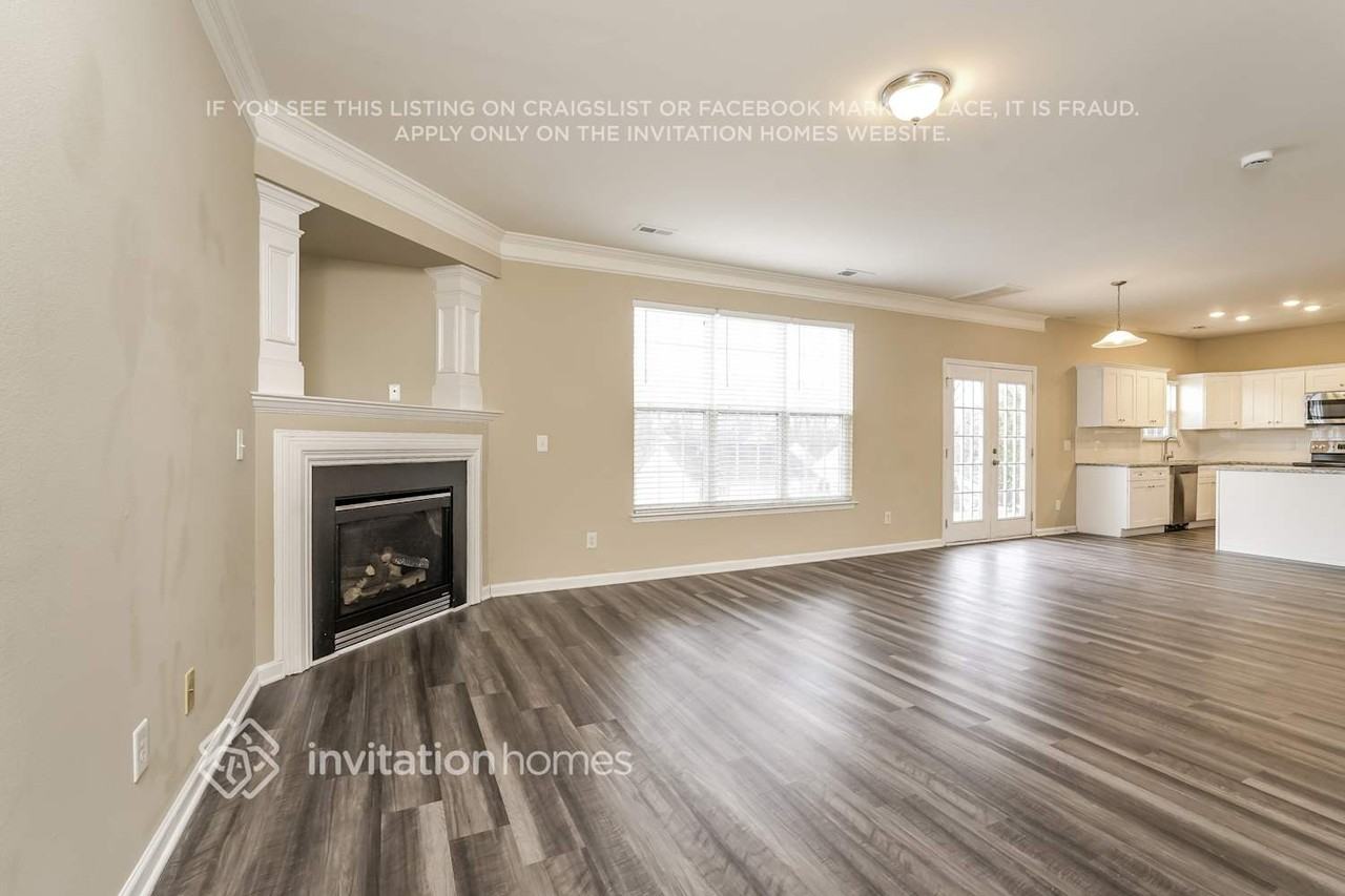 849 Hedgepath Ter - Photo 5 of 18