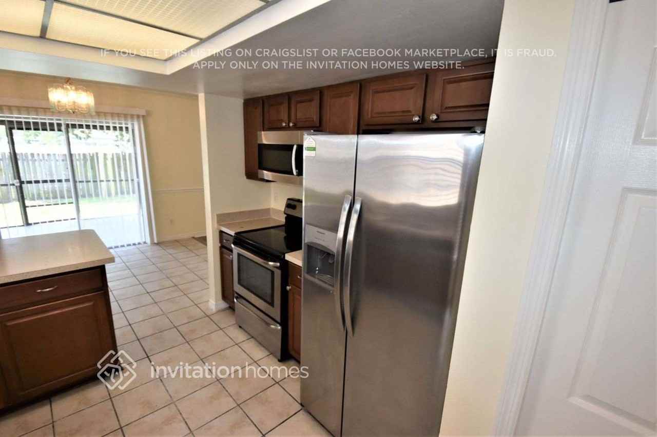 9030 Dixiana Villa Cir - Photo 6 of 19