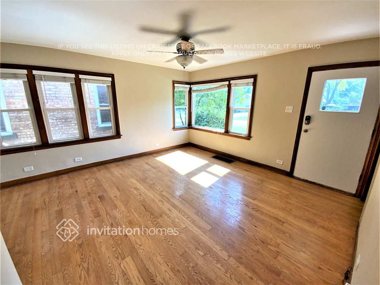 3231 Cleveland Ave - Photo 2 of 13