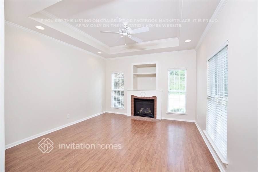 2497 Governors Pointe Ct Ne - Photo 3 of 7