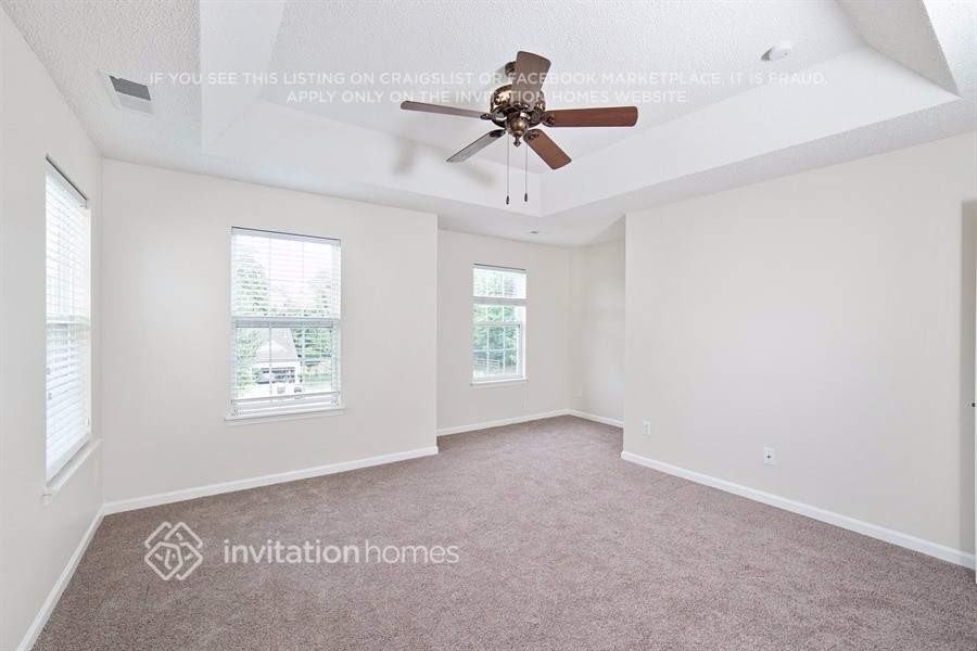 2497 Governors Pointe Ct Ne - Photo 4 of 7