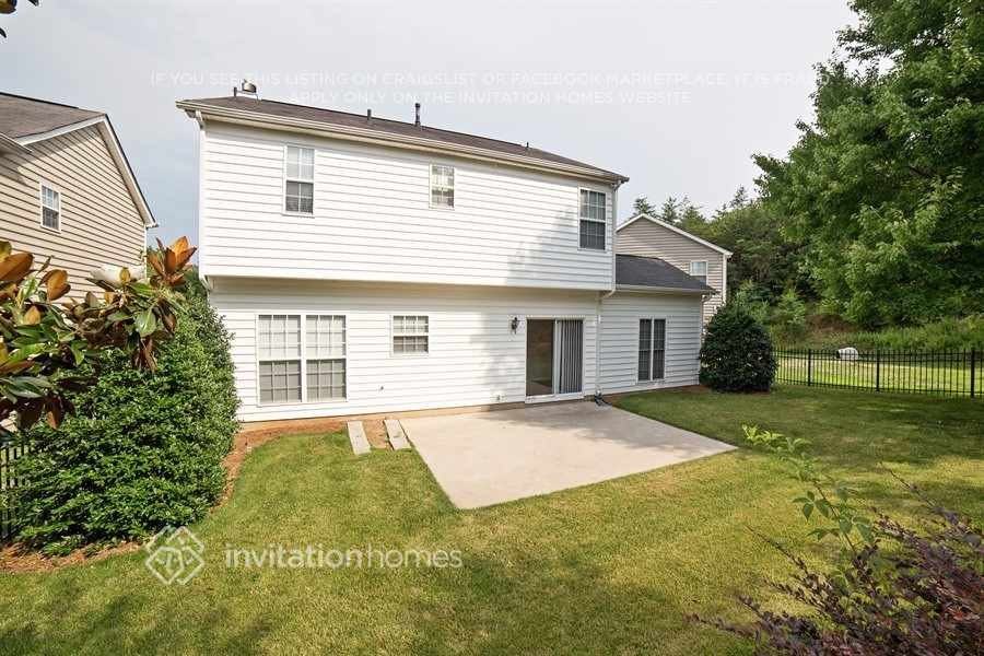 2497 Governors Pointe Ct Ne - Photo 6 of 7