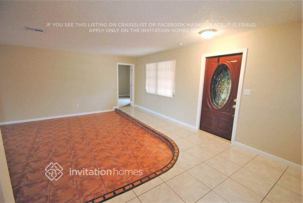 291 Nw 42nd Ave - Photo 2 of 9