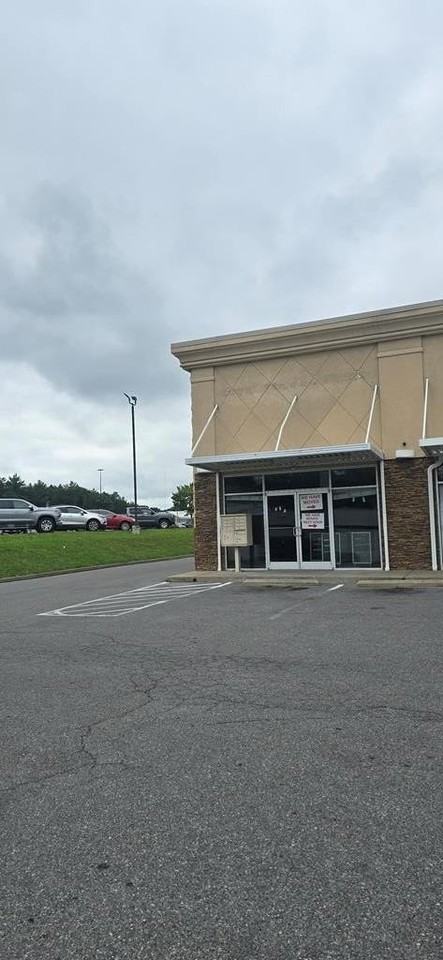 133 DAYTON ST. - Photo 2 of 6