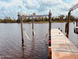 featured image of 810 W 8th Street Cir