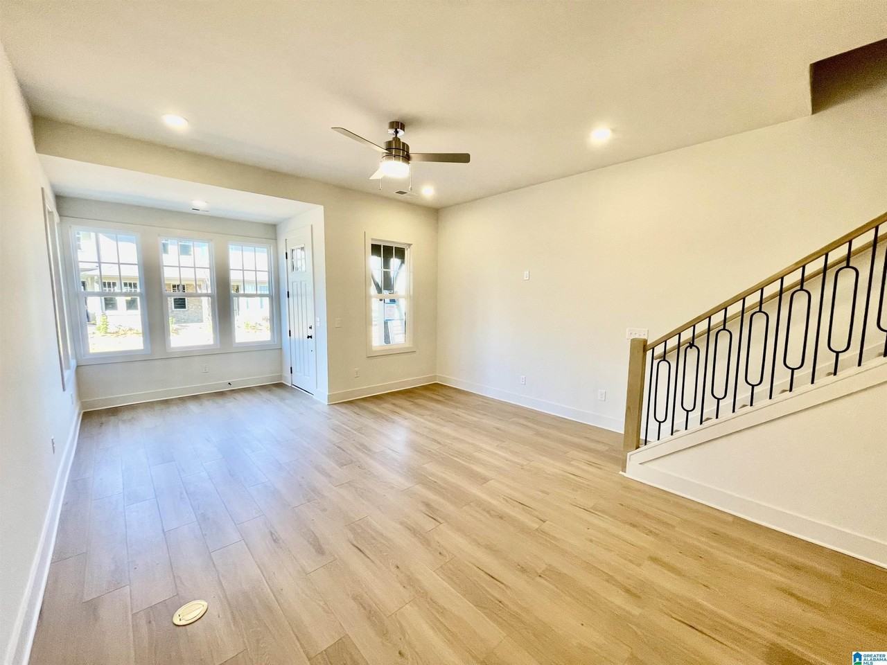 1729 MONKTON LANE - Photo 2 of 20