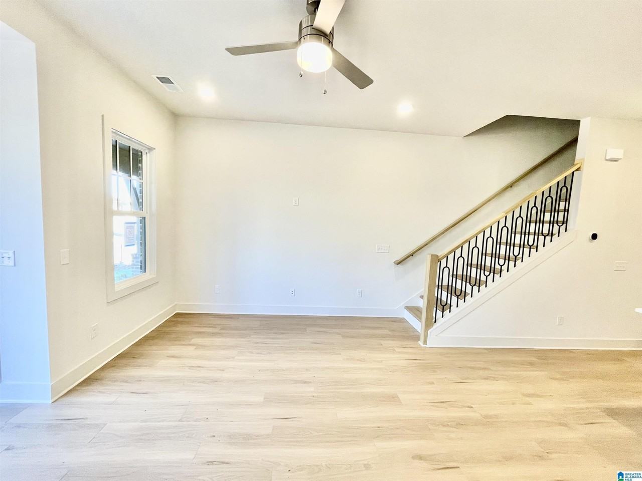 1729 MONKTON LANE - Photo 4 of 20