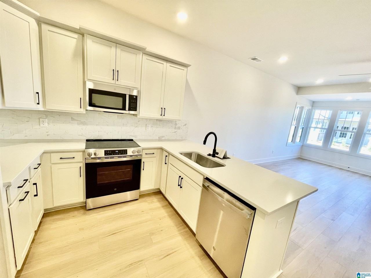 1729 MONKTON LANE - Photo 5 of 20