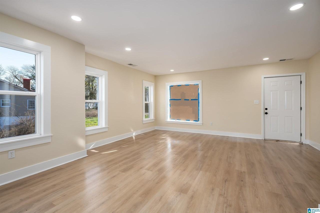 4312 51st Ave N - Photo 6 of 32