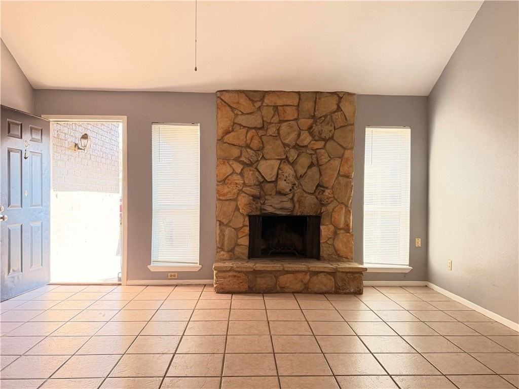 11618 Agua Dulce Creek Dr Apt B #B - Photo 3 of 15