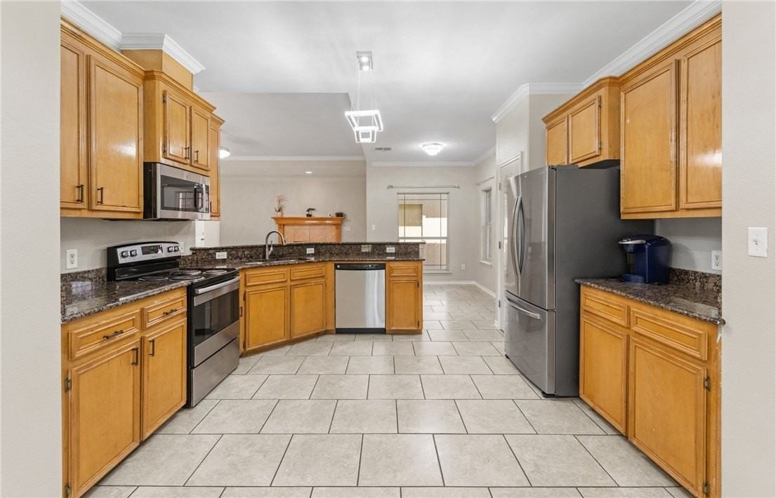 3613 Berkeley Dr - Photo 6 of 21