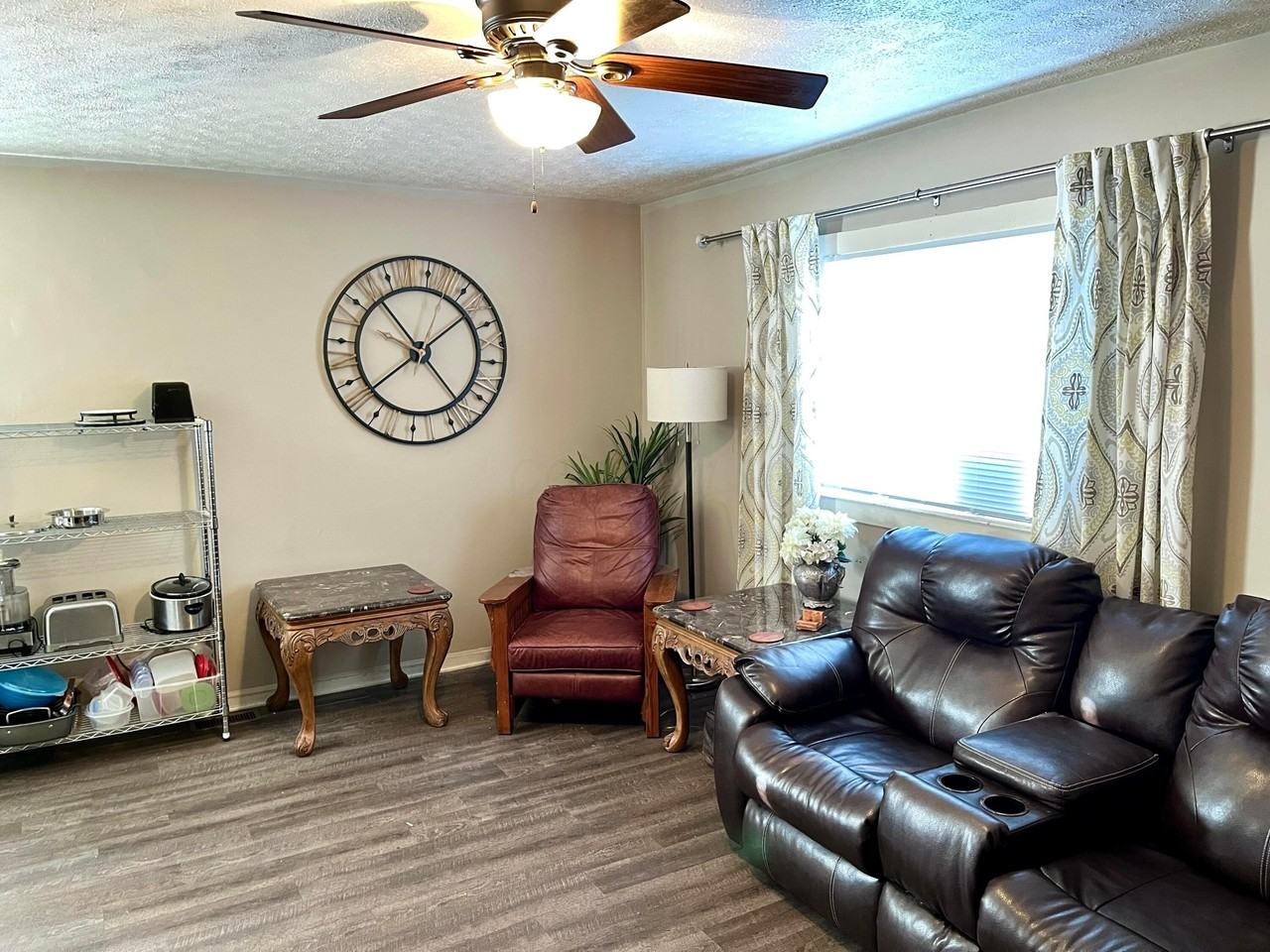 24 Ohio St - Photo 2 of 8