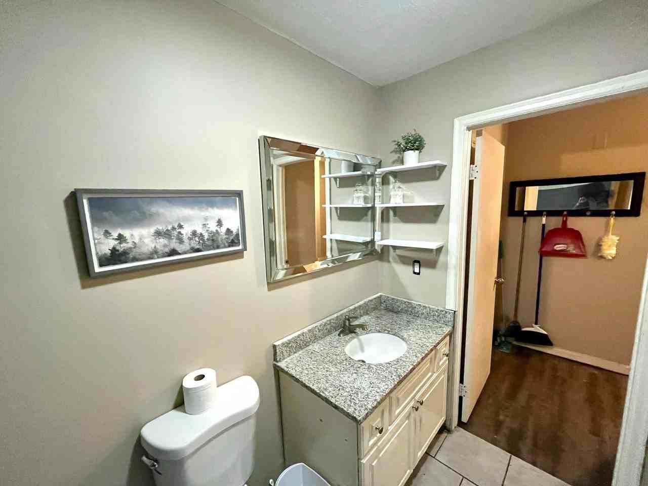 24 Ohio St - Photo 4 of 8