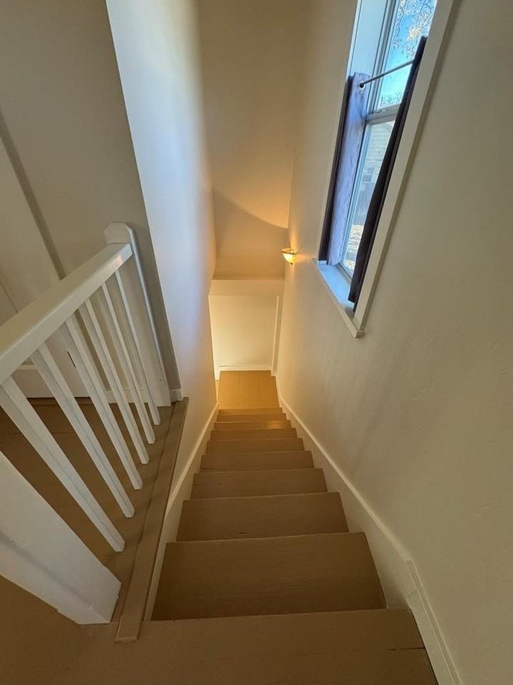 605 S Washington St - Photo 6 of 23