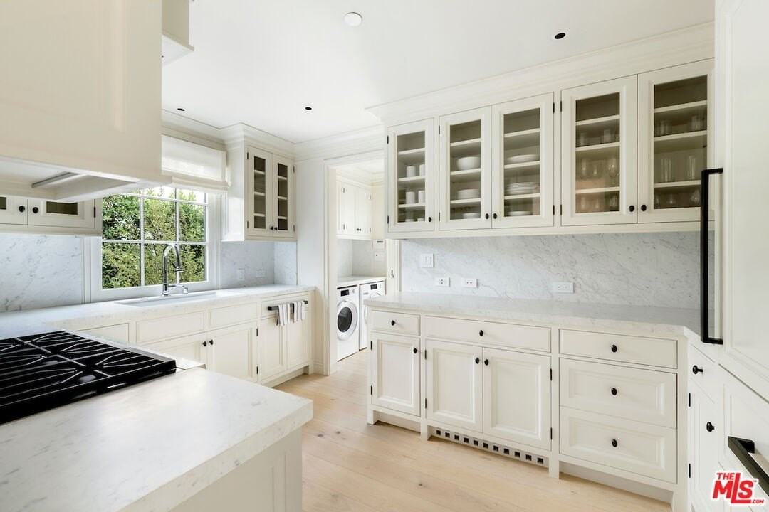 9563 Charleville Blvd - Photo 3 of 27