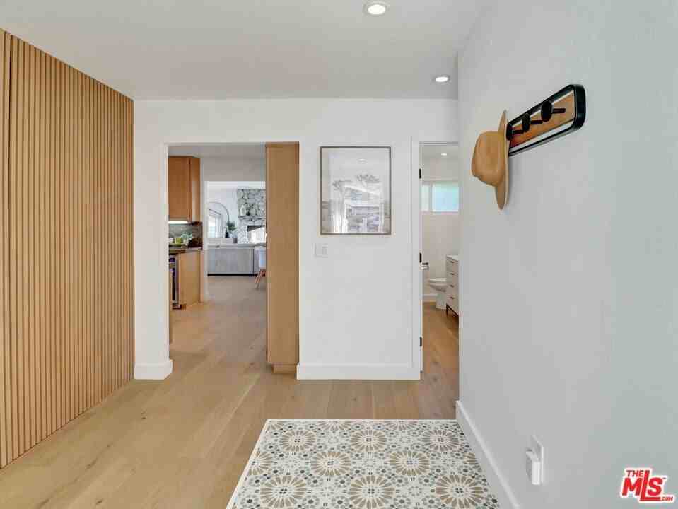 39390 Marietta Cir - Photo 2 of 25