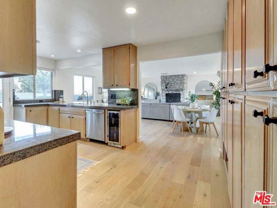 39390 Marietta Cir - Photo 7 of 25