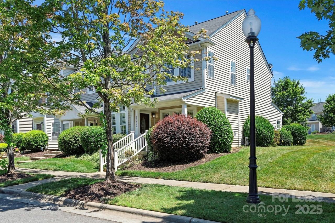 10606 Trolley Run Dr - Photo 3 of 30