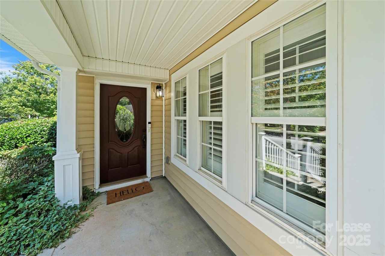 10606 Trolley Run Dr - Photo 4 of 30