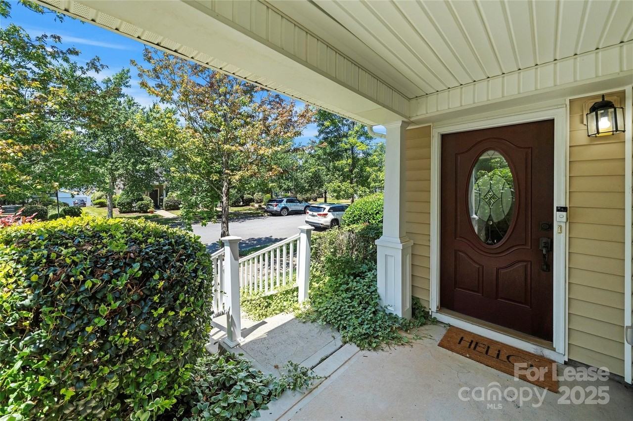 10606 Trolley Run Dr - Photo 5 of 30