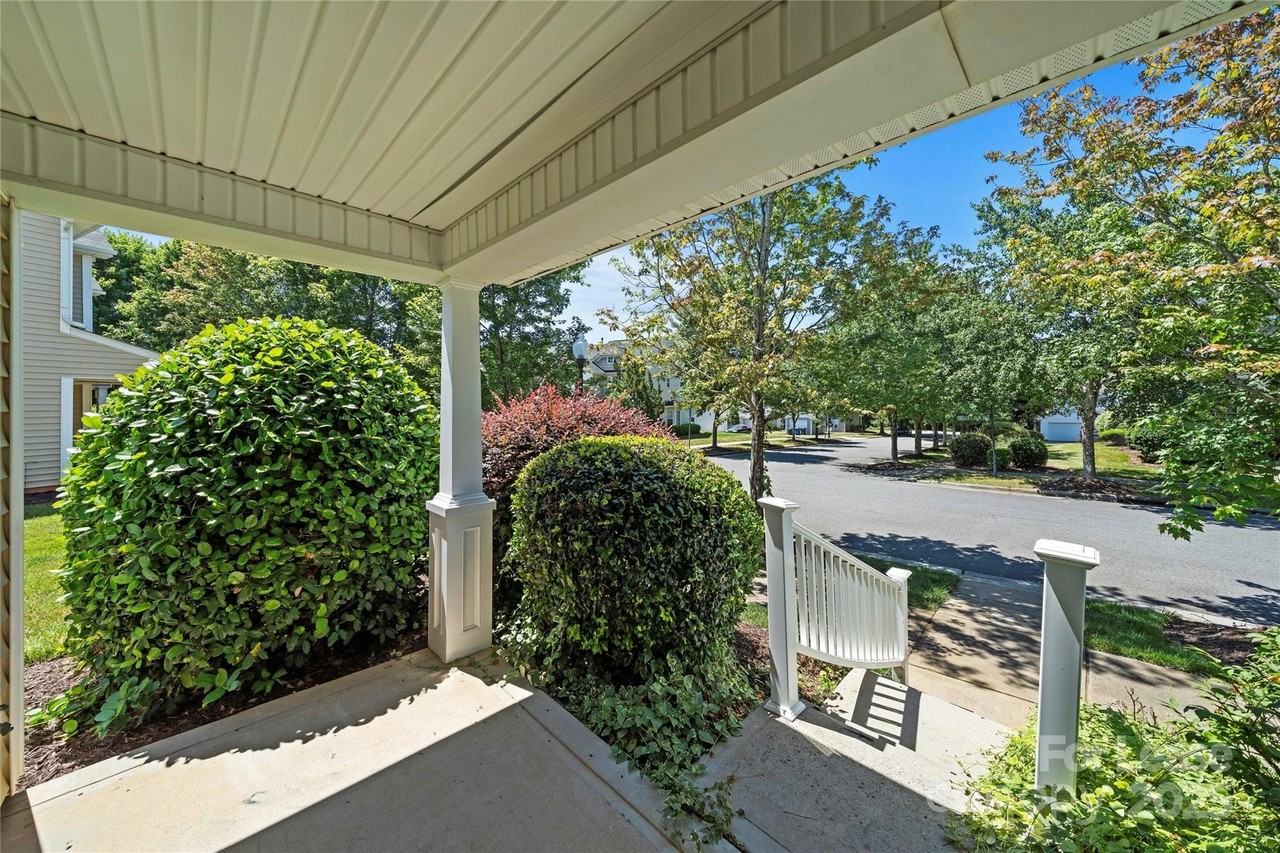 10606 Trolley Run Dr - Photo 6 of 30