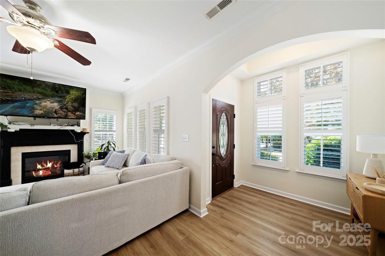 10606 Trolley Run Dr - Photo 7 of 30