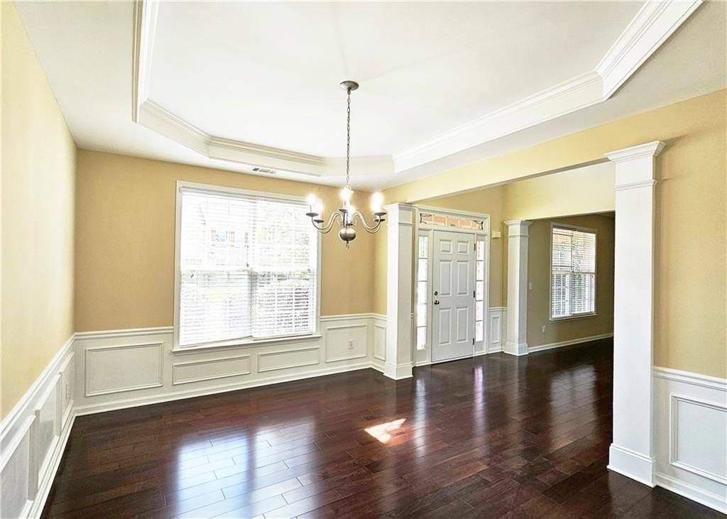 1215 Clandon Pl - Photo 4 of 31