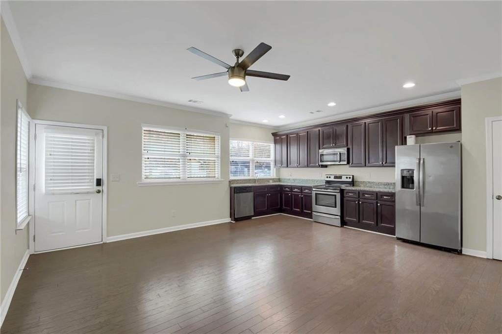 2042 Bolton Rd Nw - Photo 6 of 30