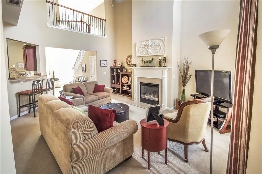 5710 Crestwick Way - Photo 4 of 21