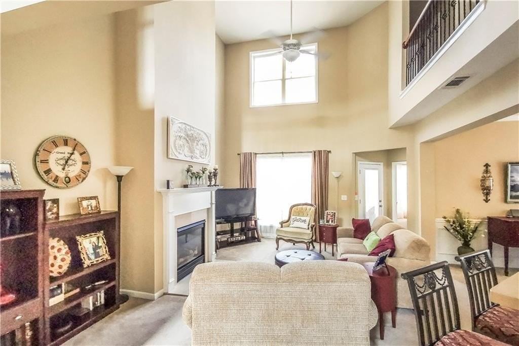 5710 Crestwick Way - Photo 6 of 21