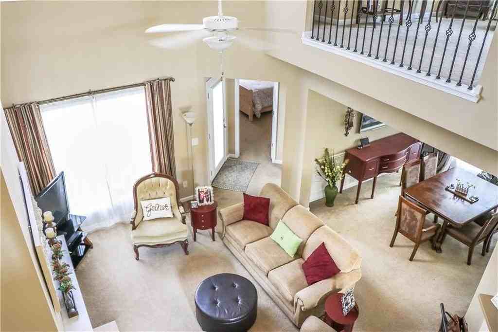 5710 Crestwick Way - Photo 7 of 21