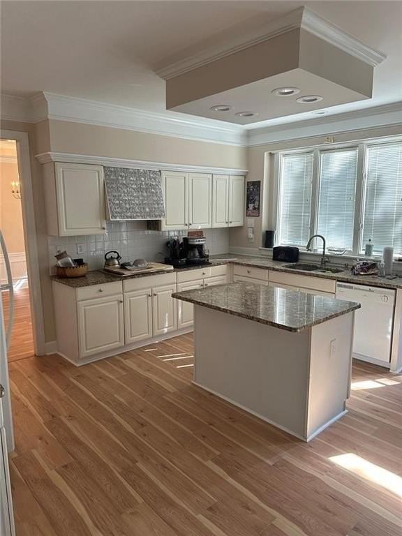 2323 Briarleigh Way - Photo 4 of 11