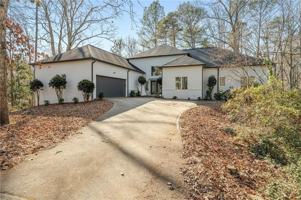 featured image of 3010 Bluffton Way