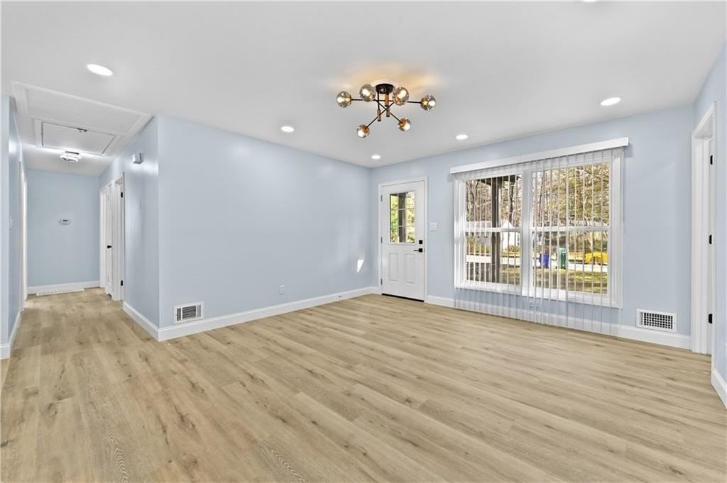 1728 Wayland Cir Ne - Photo 5 of 31