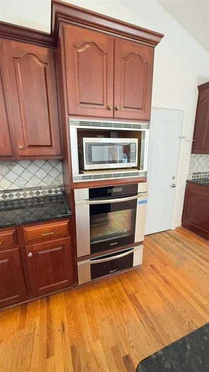 3400 Spalding Dr - Photo 4 of 27