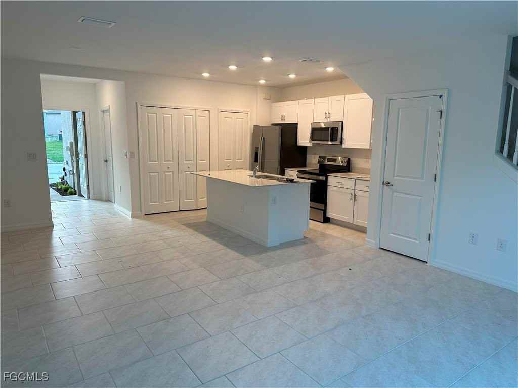 14237 Oviedo Pl - Photo 4 of 23