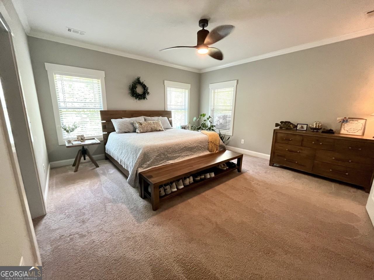 1180 Legend Dr - Photo 7 of 15