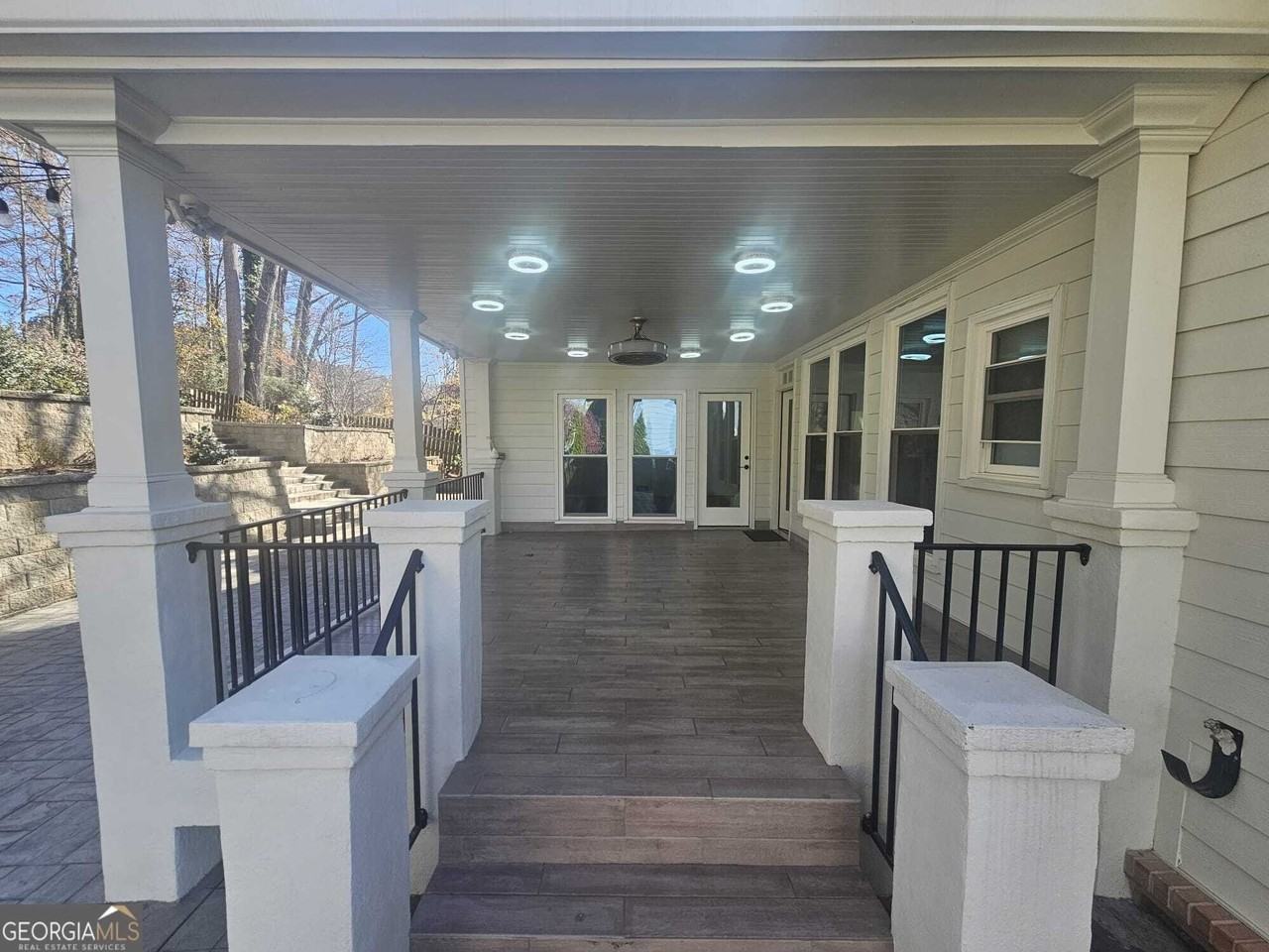 526 Coopers Pond Dr - Photo 4 of 27