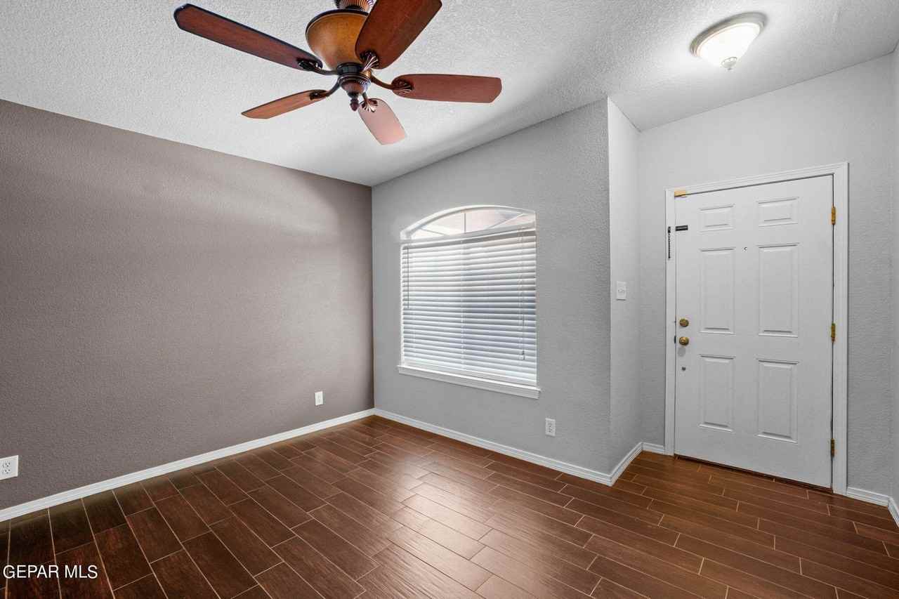 4081 Tierra Bronce Dr - Photo 3 of 38