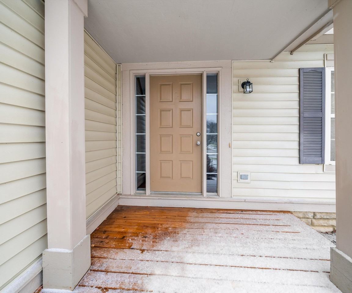 1696 Reserve Ct - Photo 3 of 50