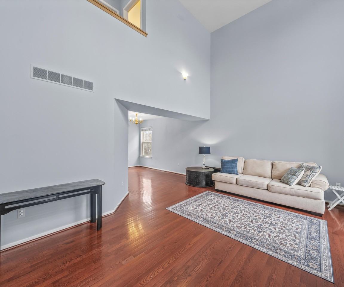 1696 Reserve Ct - Photo 6 of 50