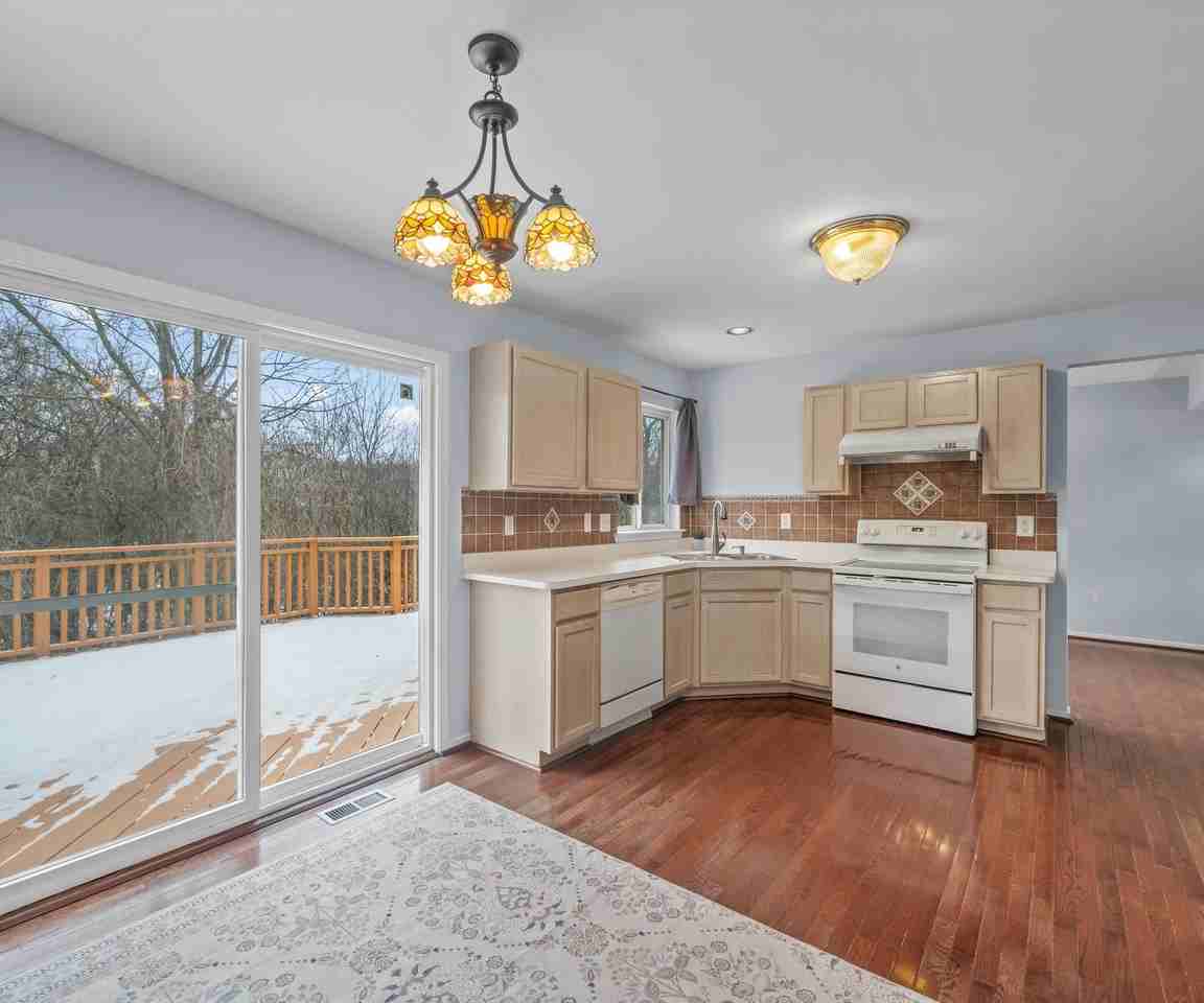 1696 Reserve Ct - Photo 7 of 50