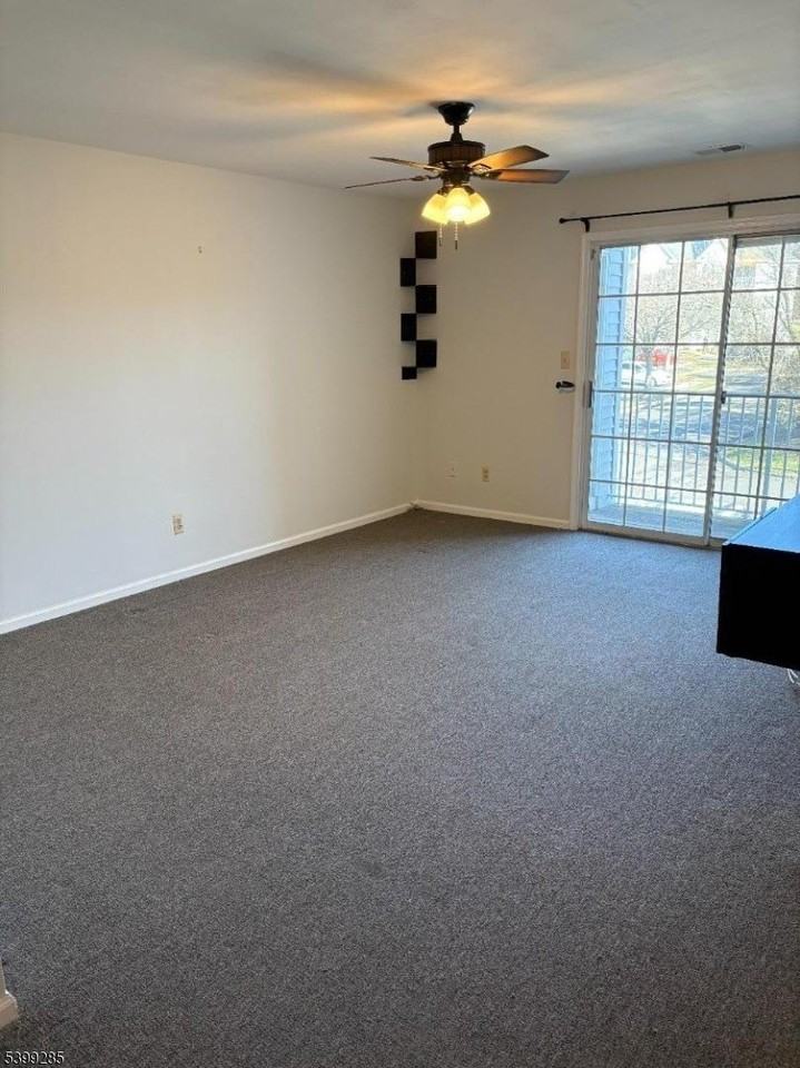 420 Stratford Pl - Photo 3 of 27